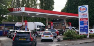 UK petrol supply shortage: the army to deliver fuel 59336195 303