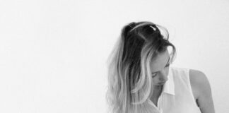 DANIELLE LEWIS – Cardiff Star Announces album: ‘Dreaming In Slow Motion’ || Listen to “Slow, Sad, And Real” DANIELLE LEWIS