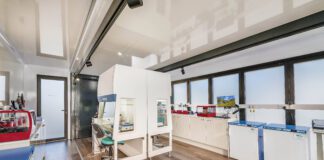 LIVERPOOL JOHN LENNON AIRPORT GETS ‘STATE OF THE ART” COVID PCR TESTING LABORATORY – SERVICE WILL PROVIDE ON SITE 3 HOUR RAPID TESTING FOR AIRLINE PASSENGERS DWP5617 LR scaled