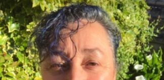 Dywed gweithiwr iechyd meddwl bod COVID-19 wedi gwneud pwnc iechyd meddwl yn ‘fwy gweladwy’ KatherineLewis