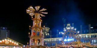 Brits staying in UK for Christmas and New Year – 89% of UK NYE reservations made by domestic travellers compared to 35% in 2019 NINTCHDBPICT000536039883 scaled