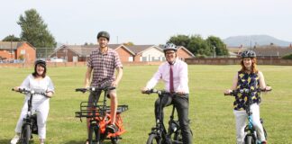Buddsoddi miliwn i wneud beicio’n fwy hygyrch i bawb Sustrans e bike 13 scaled