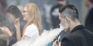 Nearly Half Of Vapers Believe Employers Should Allow Designated Vaping Breaks VapersCom Bild 8