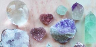 Holiday Season on Point with Crystals, Oils, and Good Intentions 75048663 1405263616296893 5063564830493421643 n1