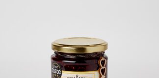 Cynhyrchion Cymreig yn cael eu gwobrwyo am eu Blas Gwych Lili Mai Raspberry and Rose Jam