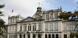 Scientists reveal make-up of SARS-CoV-2 outer envelope for first time MainBuildingFront scaled