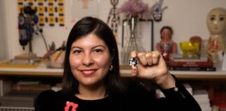 Embargoed press release: Renowned jewellery designer makes debut for The Royal Mint with new coin celebrating 100 Years of Insulin image002 37