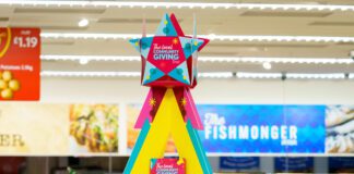 Morrisons helps food banks and community groups with Christmas ‘Giving Tree’ PinPep Morrisons ChristmasGivingTree 001 scaled