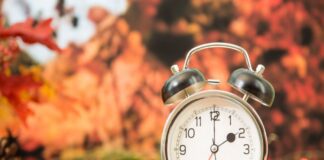 Clock Change: Experts explain how to prepare routine for Daylight Saving Time iStock 857031460