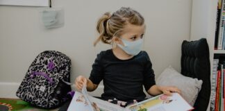 NAHT Cymru comments on reintroduced face mask requirements for schools kelly sikkema r2hTBxEkgWQ unsplash scaled