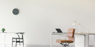 Survey has revealed the UK’s attitudes to career breaks laura davidson QBAH4IldaZY unsplash 1024x683 1