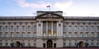 The future King of England, Prince George, enjoys 166,000 sq.ft to himself compared to the average UK house of 729 sq.ft mike marrah ui6PLRNvsR8 unsplash