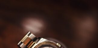 The Reasons For Selling Your Watch yash parashar LWPPpkn6NEQ unsplash