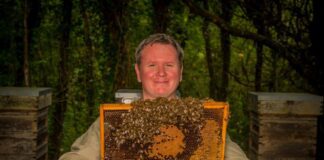 Prestigious sustainability award is won by a Welsh bee farm CBF 2021 Great Taste pic 6