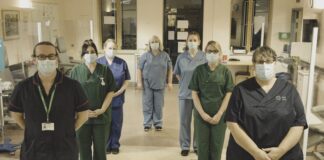 Elusennau Iechyd Hywel Dda ar Iansio Apel Bronglais Chemo Chemo staff picture 1 new scaled