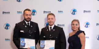 Officers recognised for disarming murderers armed with a samurai sword DSC05892 scaled