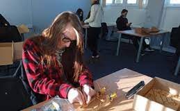 Cais llwyddiannus y cyngor am gyllid gwerth £499,000 ar gyfer prosiect peilot i gefnogi pobl ifanc download 2021 12 28T193539.462