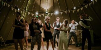 Looking Forward To Your Work Christmas Party? mitchell orr LyFIjXoFY unsplash