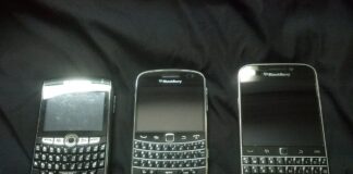 SEARCHES FOR ‘SELL BLACKBERRY’ EXPLODE 1,528% AS COMPANY ANNOUNCES THE DEVICE WILL STOP WORKING 1200px BlackBerry 8820 BlackBerry Bold 9900 and BlackBerry Classic