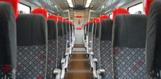 TrC yn dathlu cwblhau gwaith adnewyddu gwerth £40m ar drenau Class 175 Interior Shot scaled
