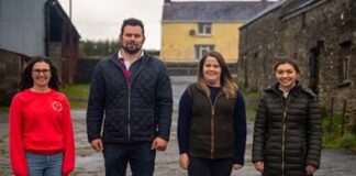 Success for Ceredigion YFC at National Youth Work Excellence Awards aelodau cffi ceredigion yfc members