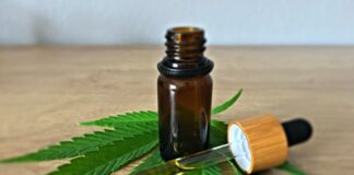 National Psoriasis Awareness Month: How CBD Oil is Being Used for Skin Treatment cbd infos tCZVzr9TvxQ unsplash