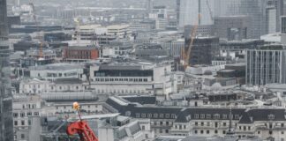 Wandsworth most active area of prime London market pexels olga lioncat 7245366