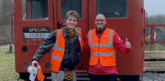 INTERNET SENSATION VISITS THE RAILWAY Francis3