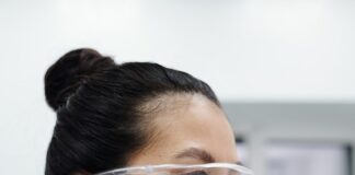 5 Reasons Why Physicians Experience Burnout and How to Avoid It pexels cedric fauntleroy 4270088