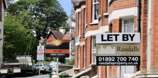 Over 80% of renters already rent burdened as cost of living set to increase photo 1562235357 57c00cf7c441