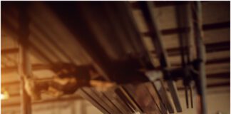 1 in 3 Tradeswomen Experience Gender Discrimination, New Study Finds woman 2