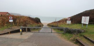 Cyfyngiadau newydd ar y gweill ar fynediad i lithrffordd Freshwater East FWE Slipway 030322
