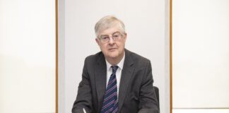 First Minister discusses Ukraine with EU Committee of the Regions FirstMinister 08.05.20 Headshots 31 scaled