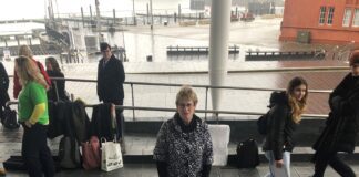 Joyce joins DEC Cymru at Ukraine Humanitarian Appeal Joyce at DEC Cymru Ukraine appeal. Senedd. 03.03.2022 scaled