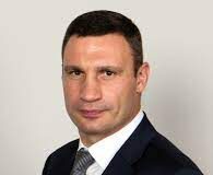 KLITSCHKO: “WE WILL NEVER TAKE THE KNEE, WE WILL NEVER GIVE UP. BUT PLEASE, BORIS JOHNSON, HELP US.” download 11