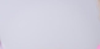 Three Delicious Mother’s Day Cocktail Recipes Mixed by Experts pexels cottonbro 8956535