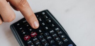 Personal Finance Expert shares the top ways you can save during Daylight Savings pexels karolina grabowska 4386328 scaled