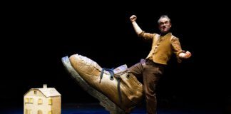 HWYL I’R TEULU YN YSTOD GWYLIAU’R PASG YN THEATR Y GLOWYR, RHYDAMAN GYDA JACK & THE BEANSTALK Lyngo Jack and the Beanstalk c credit Alex Brenner 3 scaled