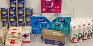 Cyngor yn darparu nwyddau mislif i gymunedau lleol Nwyddau Mislif Period Products