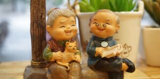 One in eight brits are delaying retirement for up to 10 years due to debt grandparents g21b51433b 640