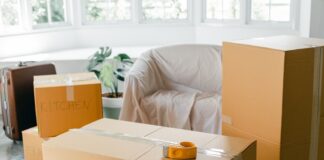 Costs to Consider when Moving House pexels ketut subiyanto 4246119