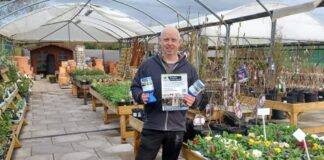 Mae gennym ni stori wych i ddweud wrthych chi – am sioe gŵn sy’n cael ei chynnal i godi arian at Apêl Cemo Bronglais! Newmans dog show for chemo appeal picture wide