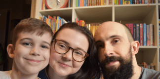 Stranger saves a mother’s life by donating stem cells Simona and family