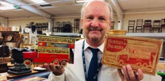 25 years in the biscuit tin and still going strong – the box of snacks frozen in time content banner 81