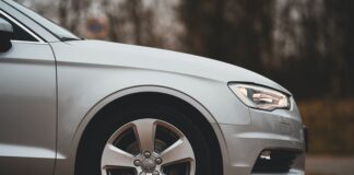 How to get selling auto parts for cars? pexels omar ramadan 6692305 scaled