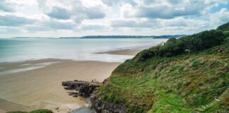 First Minister celebrates 10 years of the Wales Coast Path wales coast path amroth to pendine scaled