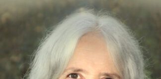 Allech chi gychwyn gyrfa newydd ym maes gofal cymdeithasol? Dot Williams