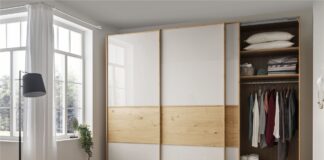 Wanna Preen Your Small Studio Room? Here Is Our Suggestion showing no passe partout no lights