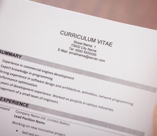 Editing A CV: 8 Tips And Tricks To Make Yours Stand Out EN 6359 15421357