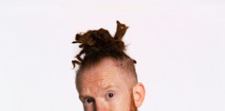 NEWTON FAULKNER – Headlines CHEPSTOW CASTLE this Summer (25 August) NF Best Of Portrait01 076